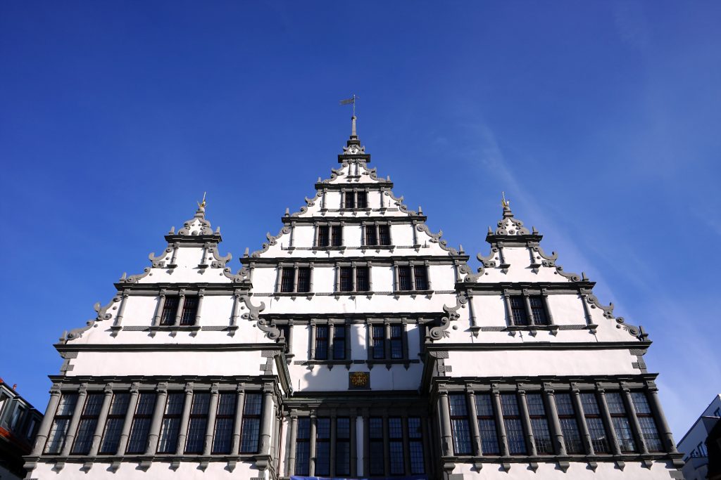 Umzugsunternehmen Paderborn, Umzug Paderborn, Möbelpacker Paderborn – Ihr Partner für Umzüge